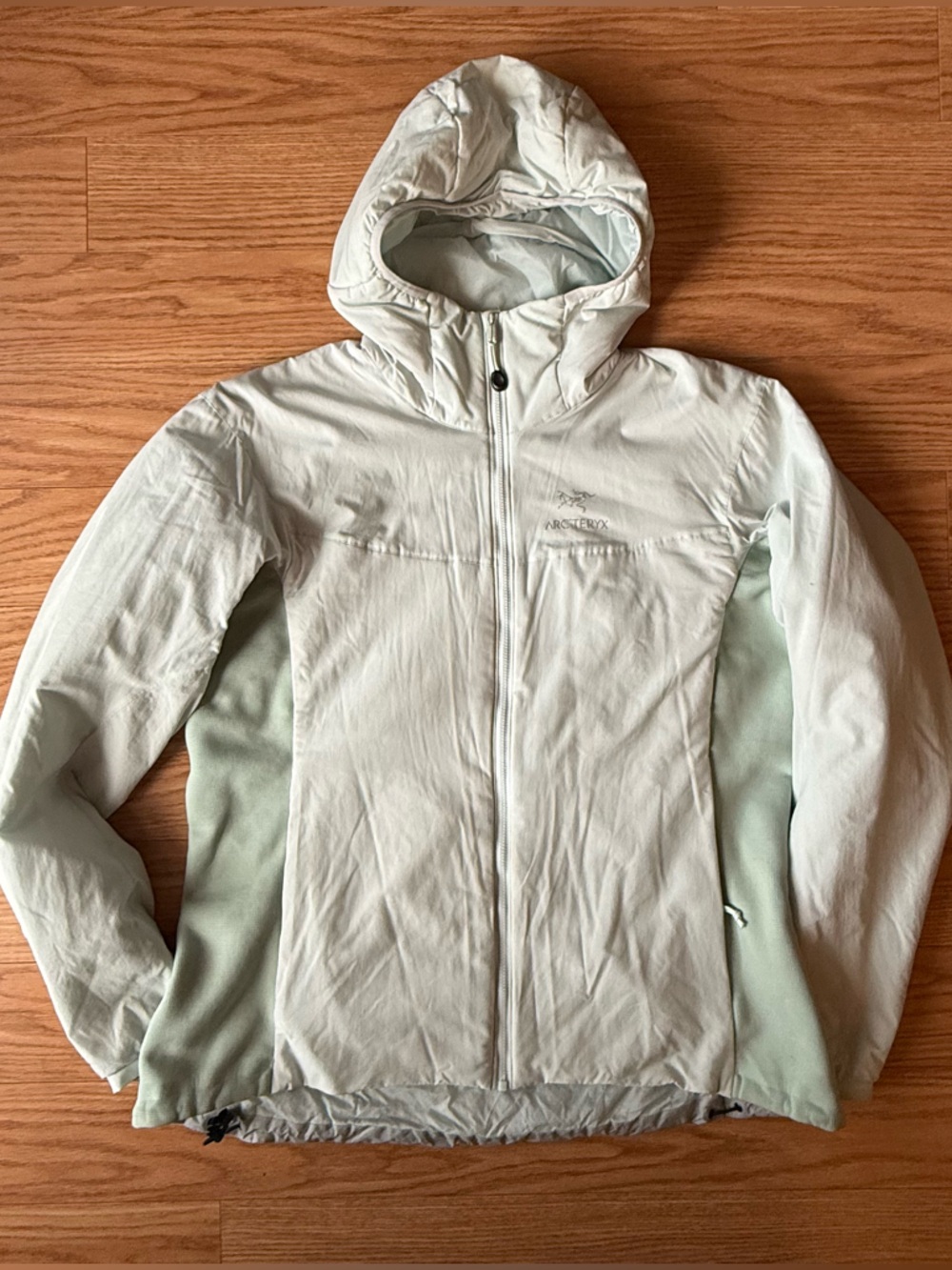 Arc'teryx 2018 Atom LT Hoody Ski Jacket Midlayer Light Blue Insulated Women’s XL